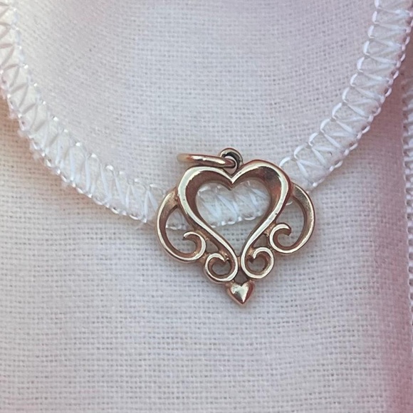 James Avery 14k yellow gold heart scroll charm pendant - Picture 7 of 7